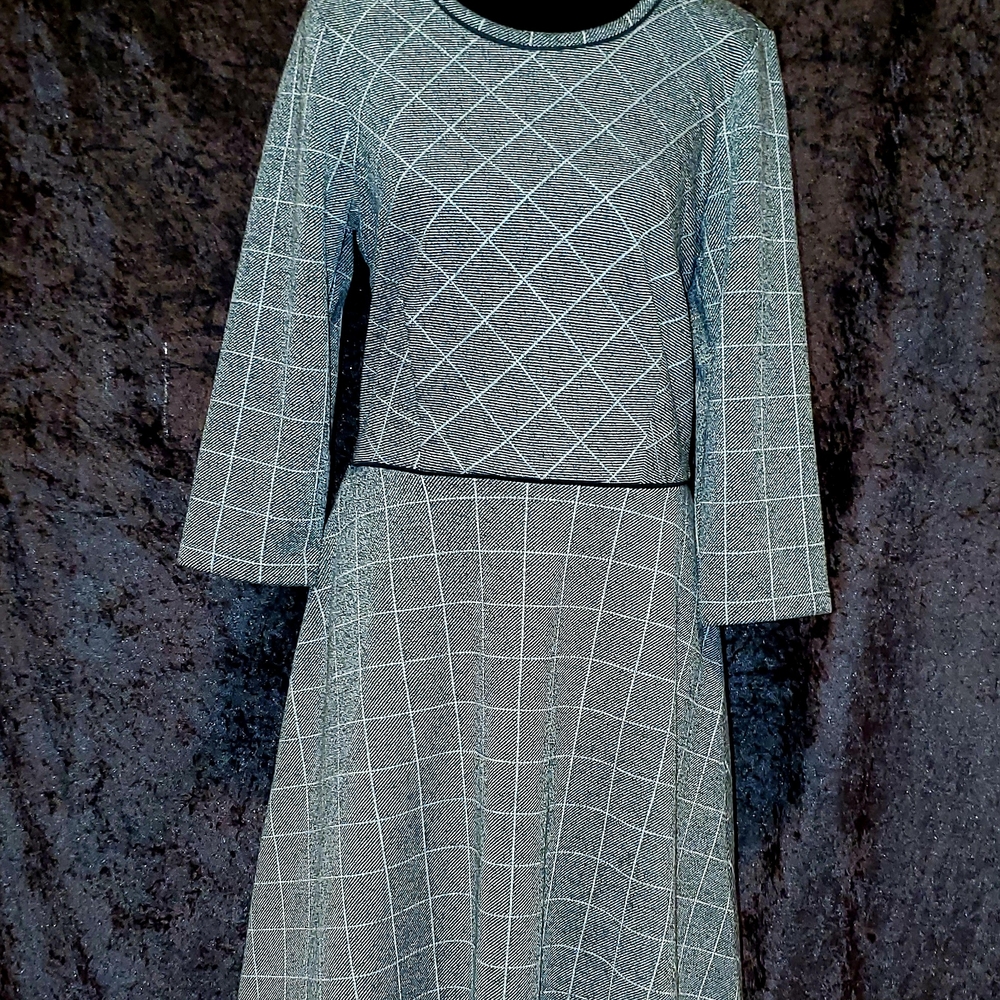 Gray A-Line Dress with 3/4 Sleeves and Crew Neck